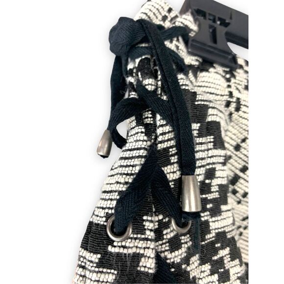 Who What Wear Tie Side Shorts 6 - Picture 3 of 6